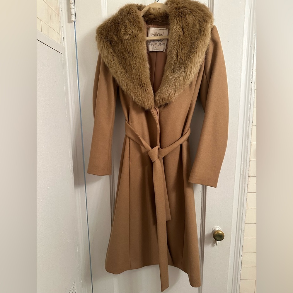 Wilfred Camel Coat with Plush Fur Collar